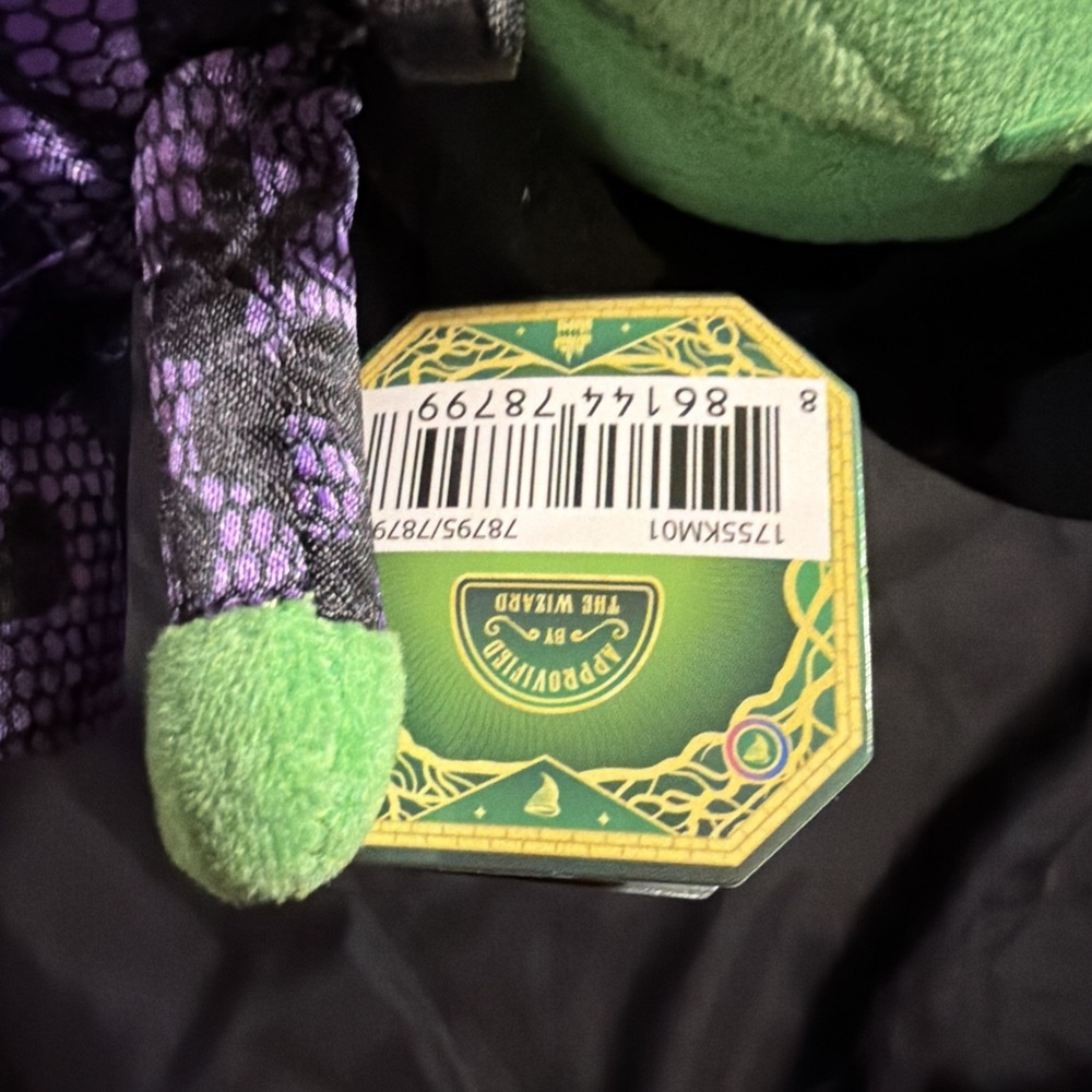 NEW WICKED For Good Elphaba EXCLUSIVE Plush Toy 10" Black Hat/Purple Dress NWT - Picture 6 of 15
